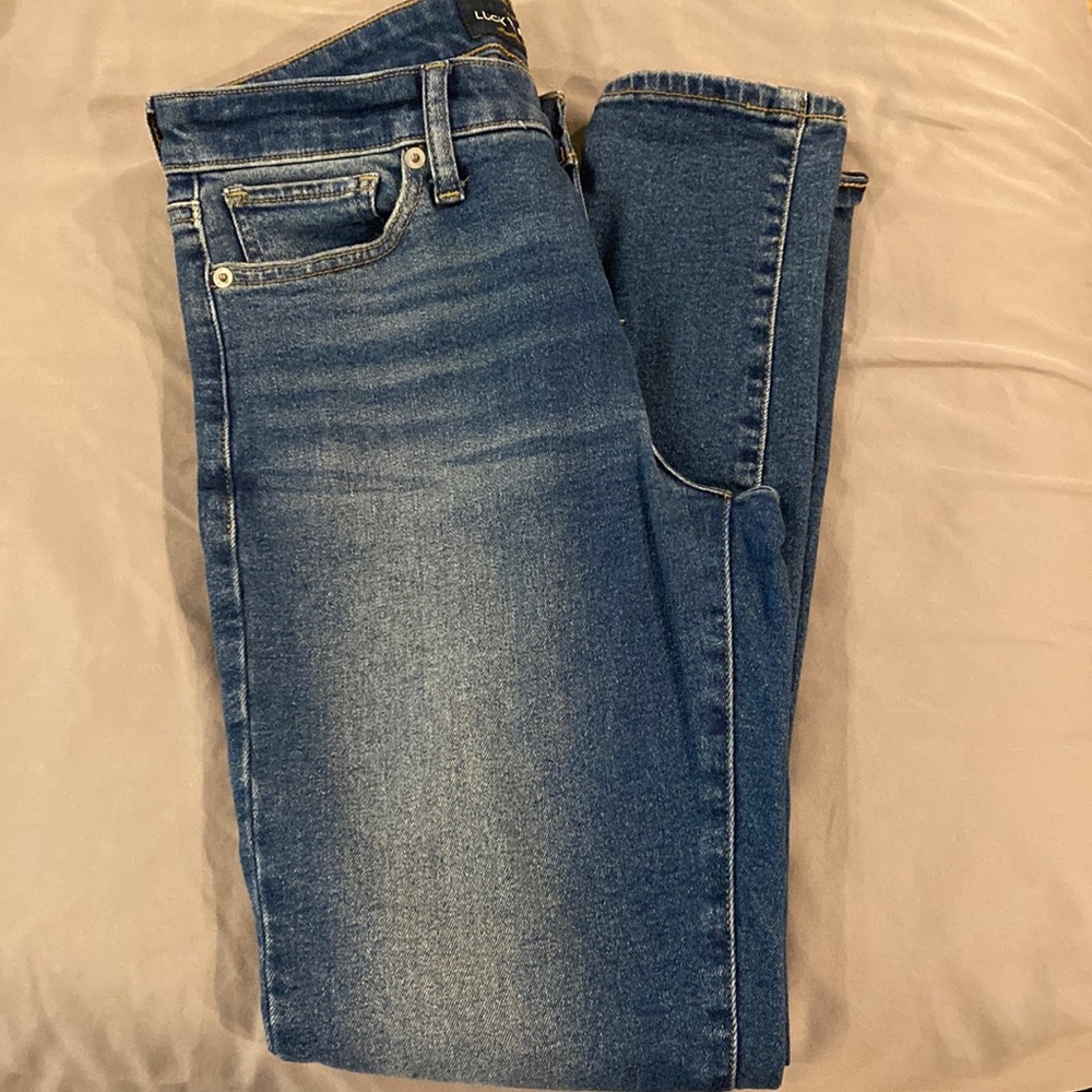 Lucky brand ankle skinny jeans.